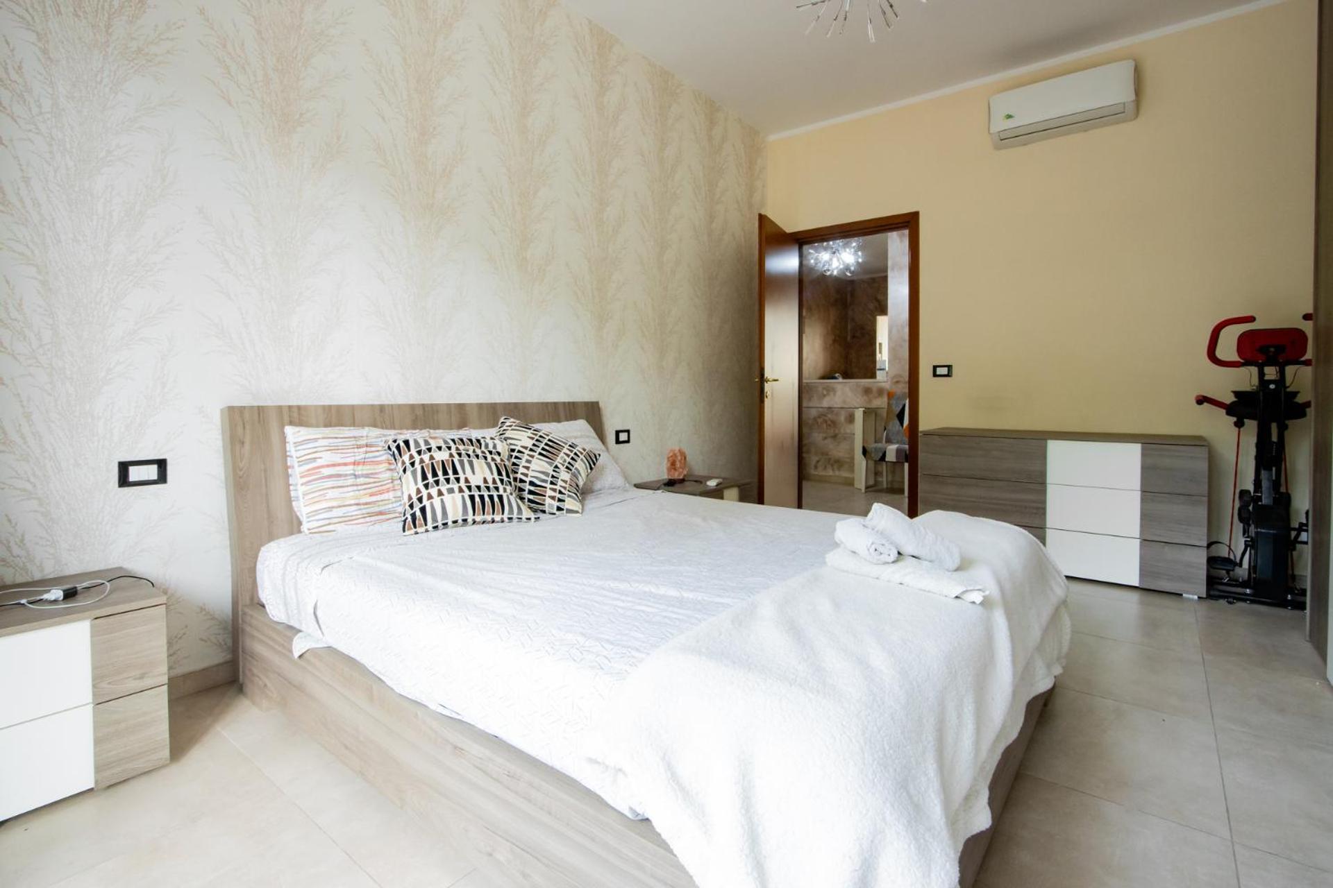 Reni House-bright Apartment+free Park Apartament