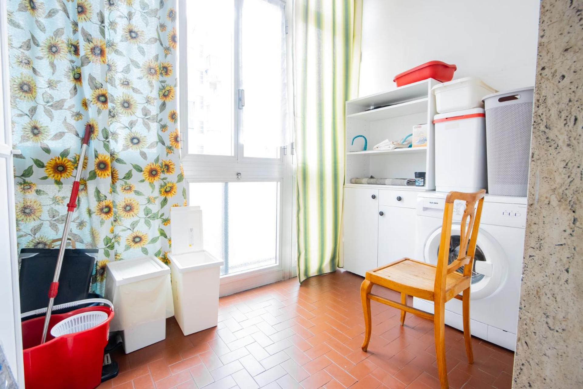 Apartament Reni House-bright Apartment+free Park Turyn